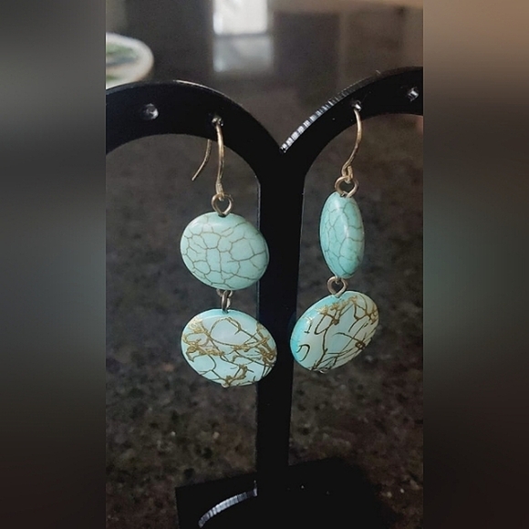 Turquoise Blue Magnesite Focal Stones With Garnet Accent Beads. 🌴 - Picture 5 of 5